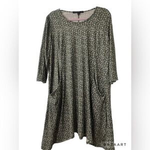 Trendyland dress/tunic. Green with cute little white and yellow daisies. 2xl X20